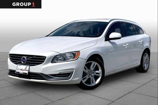 Crystal White Pearl 2015 Volvo V60 T5 Platinum