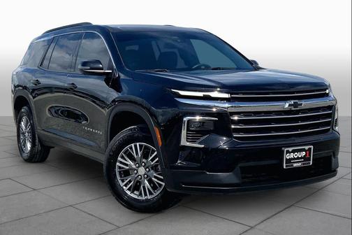 Mosaic Black Metallic 2024 Chevrolet Traverse LT