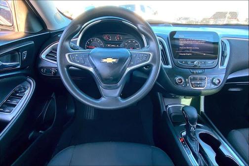 2022 Chevrolet Malibu FWD LT