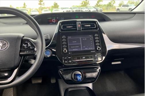 2022 Toyota Prius LE