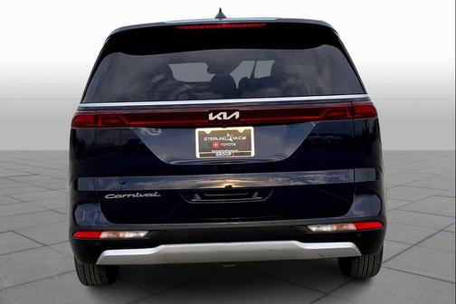 2022 Kia Carnival LXS