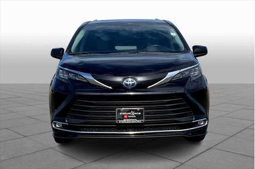2024 Toyota Sienna XLE 7 Passenger