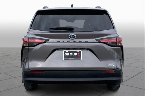 2022 Toyota Sienna XLE