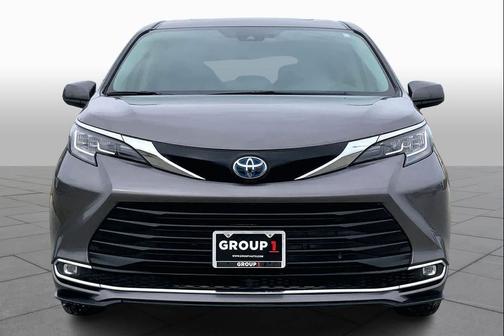 2022 Toyota Sienna XLE