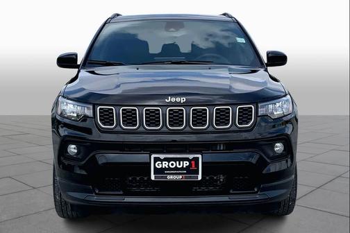 Diamond Black Crystal Pearlcoat 2024 Jeep Compass Latitude