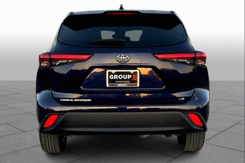 2021 Toyota Highlander LE