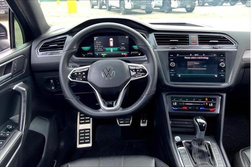 2022 Volkswagen Tiguan 2.0T SE R-Line Black