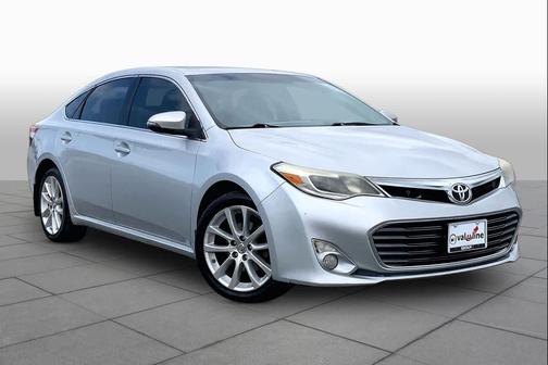 Classic Silver Metallic 2013 Toyota Avalon XLE Touring