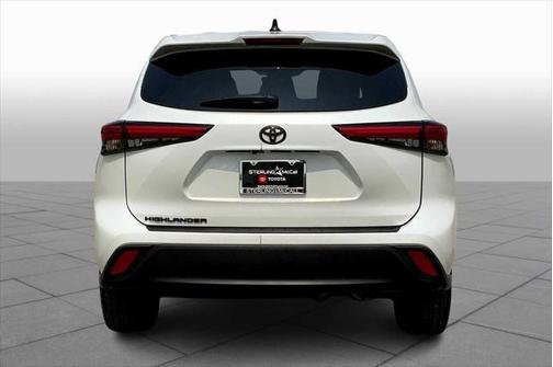2022 Toyota Highlander L