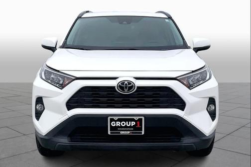 2020 Toyota RAV4 XLE