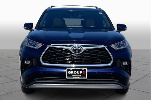 2022 Toyota Highlander Platinum