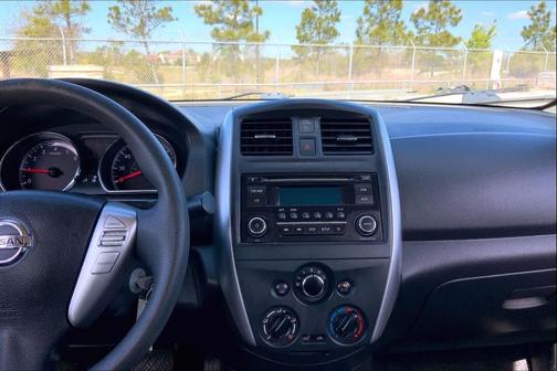 2017 Nissan Versa 1.6 SV