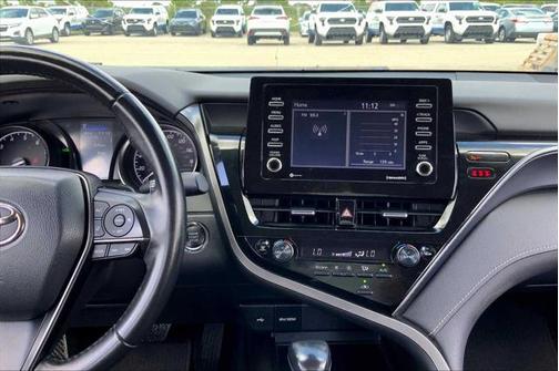 2022 Toyota Camry SE
