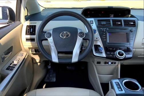 2012 Toyota Prius v Five