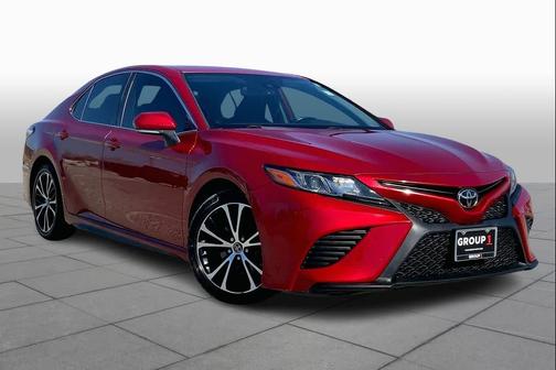 2020 Toyota Camry SE
