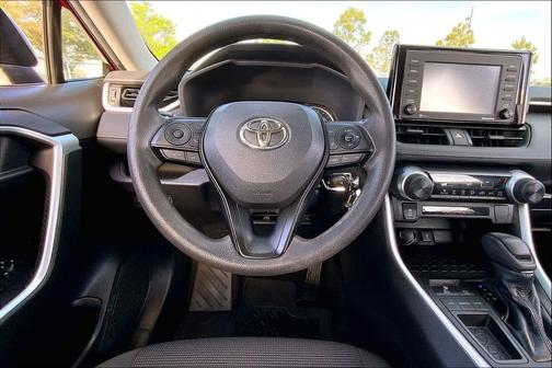 Ruby Flare Pearl 2021 Toyota RAV4 LE
