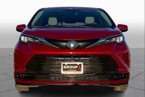Ruby Flare Pearl 2021 Toyota Sienna LE