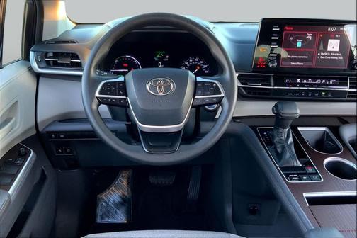 Ruby Flare Pearl 2021 Toyota Sienna LE