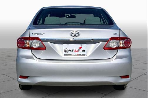 Classic Silver Metallic 2013 Toyota Corolla LE