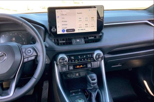 2025 Toyota RAV4 Hybrid SE