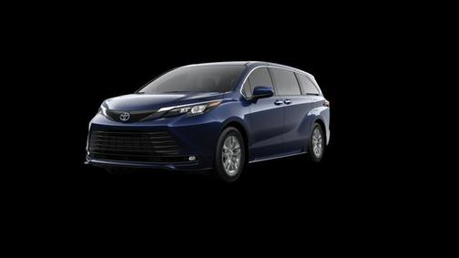 2025 Toyota Sienna XLE 8 Passenger