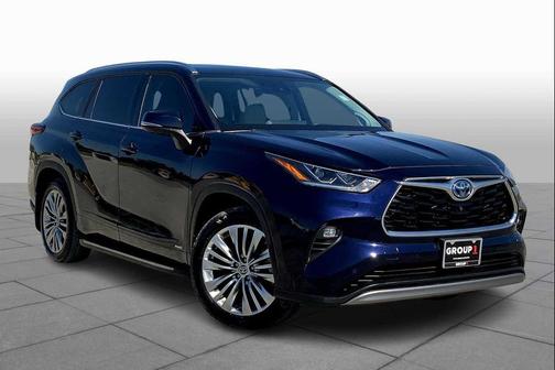 2022 Toyota Highlander Hybrid Platinum
