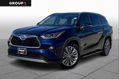 2022 Toyota Highlander Hybrid Platinum