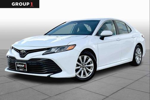 2019 Toyota Camry LE