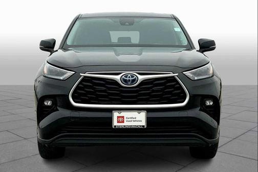 Midnight Black Metallic 2023 Toyota Highlander Hybrid LE