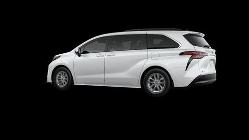 2025 Toyota Sienna XLE 8 Passenger