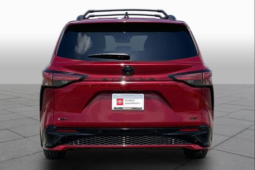 Ruby Flare Pearl 2026 Toyota Sienna XSE 7 Passenger