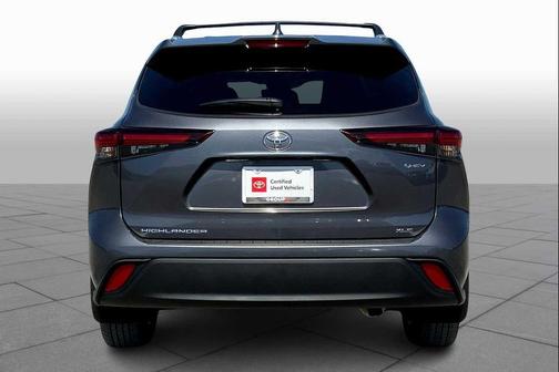 2025 Toyota Highlander Hybrid XLE