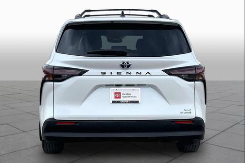 Wind Chill Pearl 2024 Toyota Sienna XLE