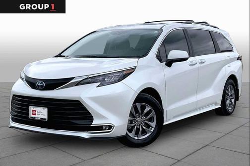 Wind Chill Pearl 2024 Toyota Sienna XLE