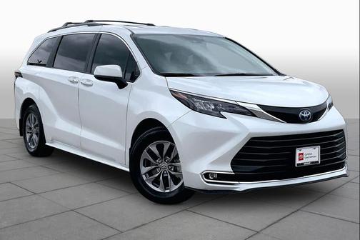 Wind Chill Pearl 2024 Toyota Sienna XLE