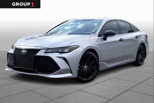 2022 Toyota Avalon Hybrid XSE