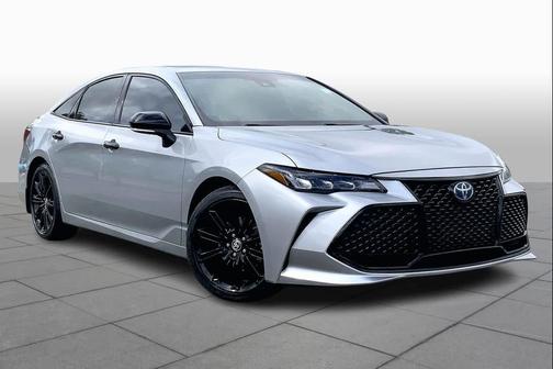 2022 Toyota Avalon Hybrid XSE