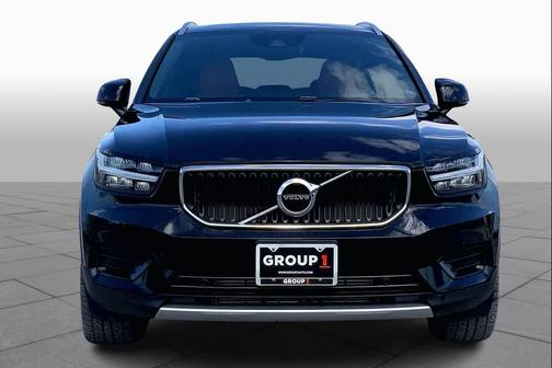 2020 Volvo XC40 T5 Momentum