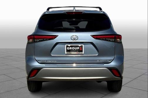 2022 Toyota Highlander Platinum