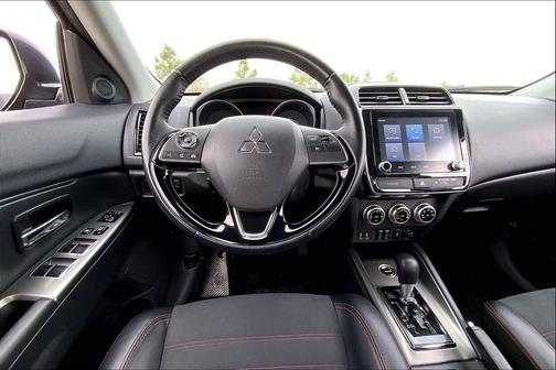 2024 Mitsubishi Outlander Sport SE