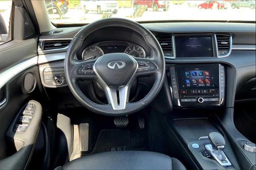 2021 INFINITI QX50 LUXE