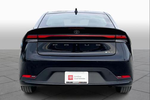 2025 Toyota Prius LE