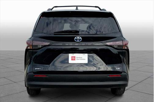 2025 Toyota Sienna LE