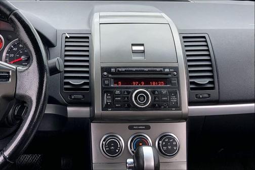 2011 Nissan Sentra 2.0 SR