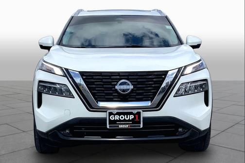 Pearl White Tricoat 2022 Nissan Rogue SL