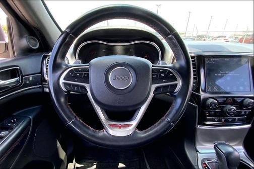 Diamond Black Crystal Pearlcoat 2021 Jeep Grand Cherokee Trailhawk