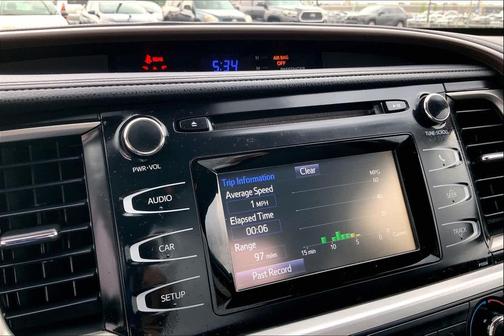 2017 Toyota Highlander LE I4