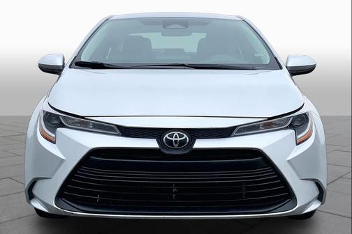 Classic Silver Metallic 2024 Toyota Corolla LE