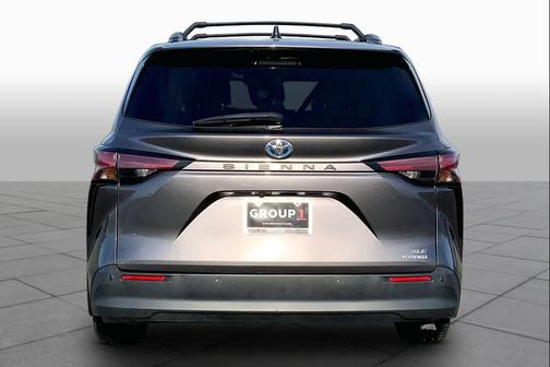 Predawn Gray Mica 2022 Toyota Sienna XLE