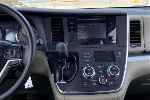 2015 Toyota Sienna L